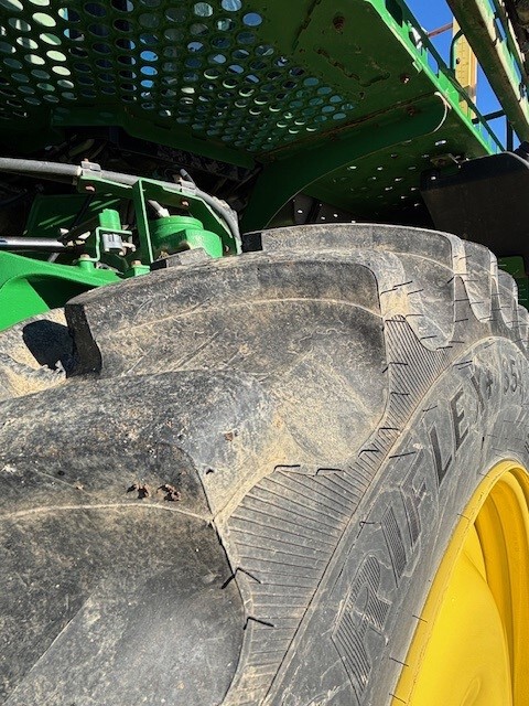 2017 John Deere R4038 Image 12