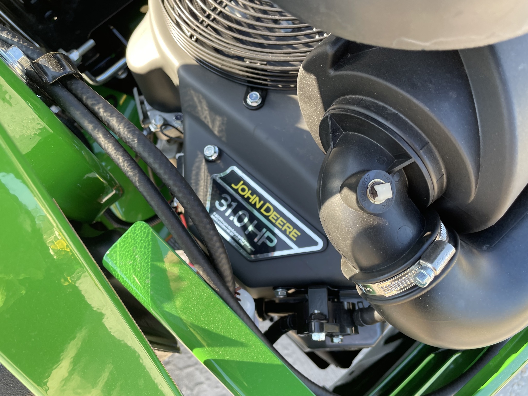 2023 John Deere Z960M Image 3