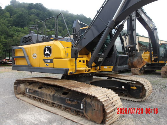 2023 John Deere 250 P-Tier