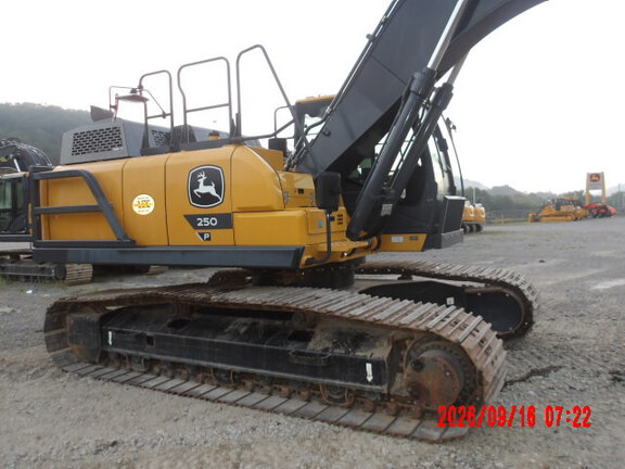 2023 John Deere 250P
