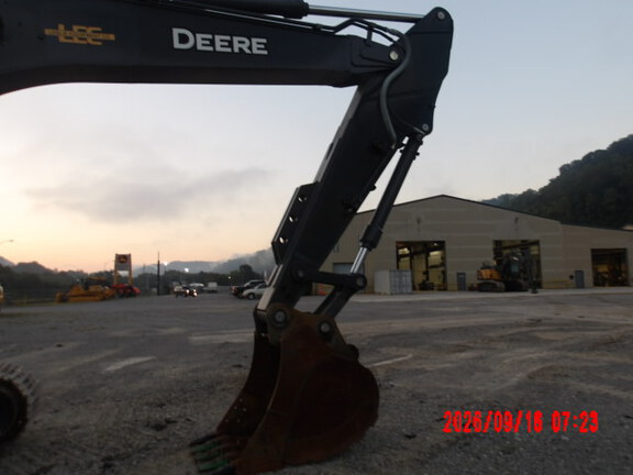 2023 John Deere 250P
