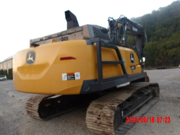 2023 John Deere 250P