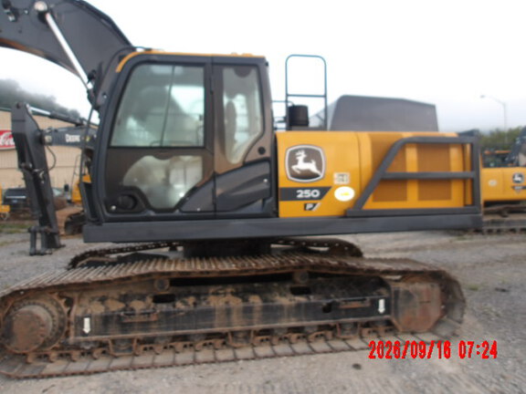 2023 John Deere 250P