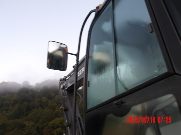 2023 John Deere 250P