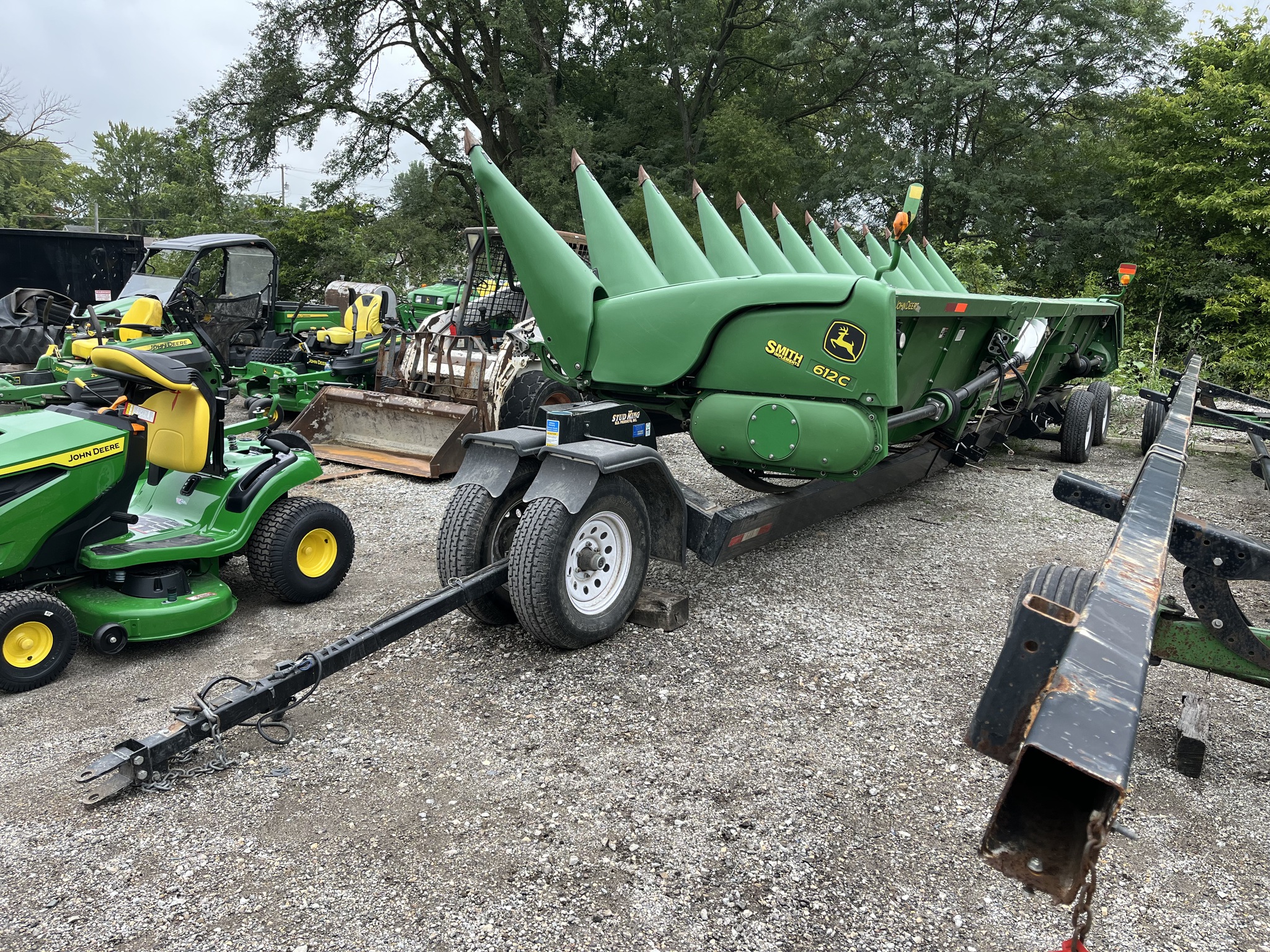 Used -- MD Products MD-32 Header carts at Koenig Equipment in Rushville, IN - PhotoXL1