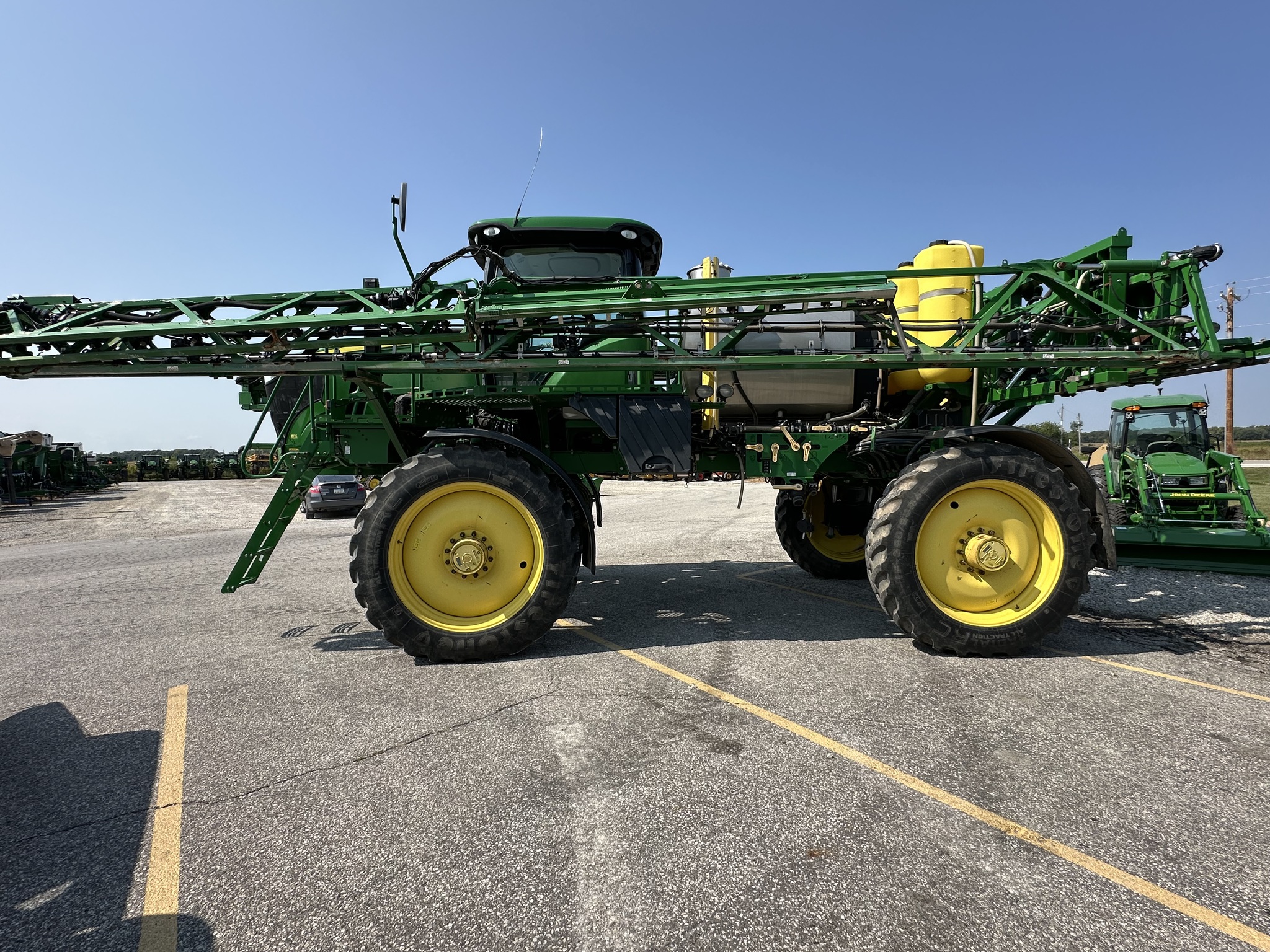 2017 John Deere R4038 Image 2