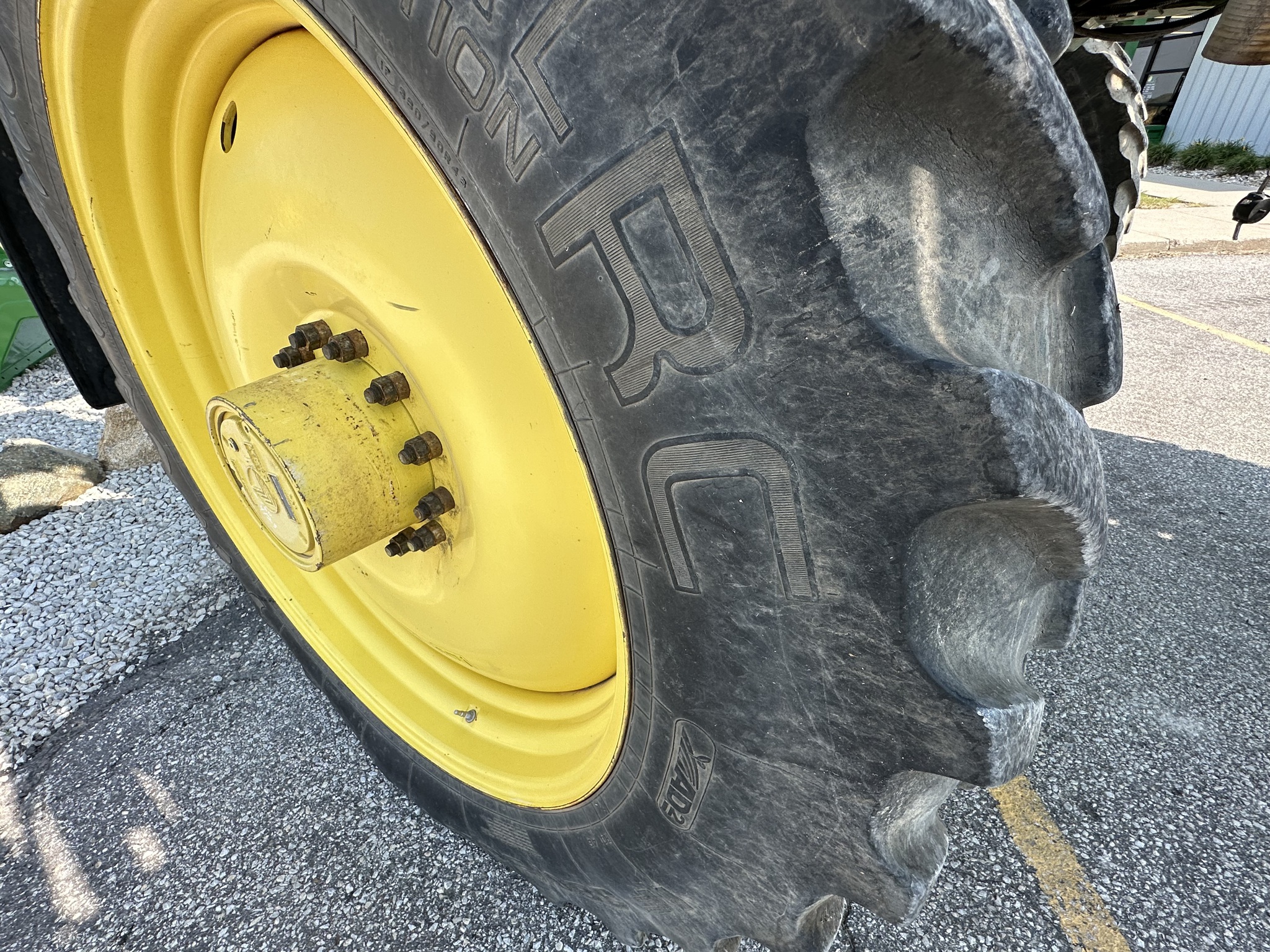 2017 John Deere R4038 Image 10