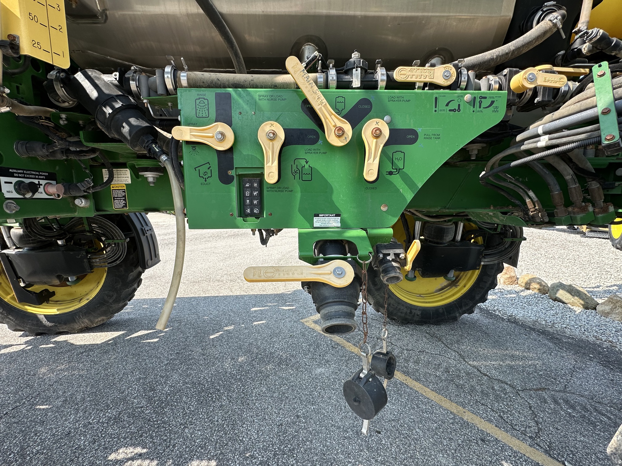 2017 John Deere R4038 Image 13