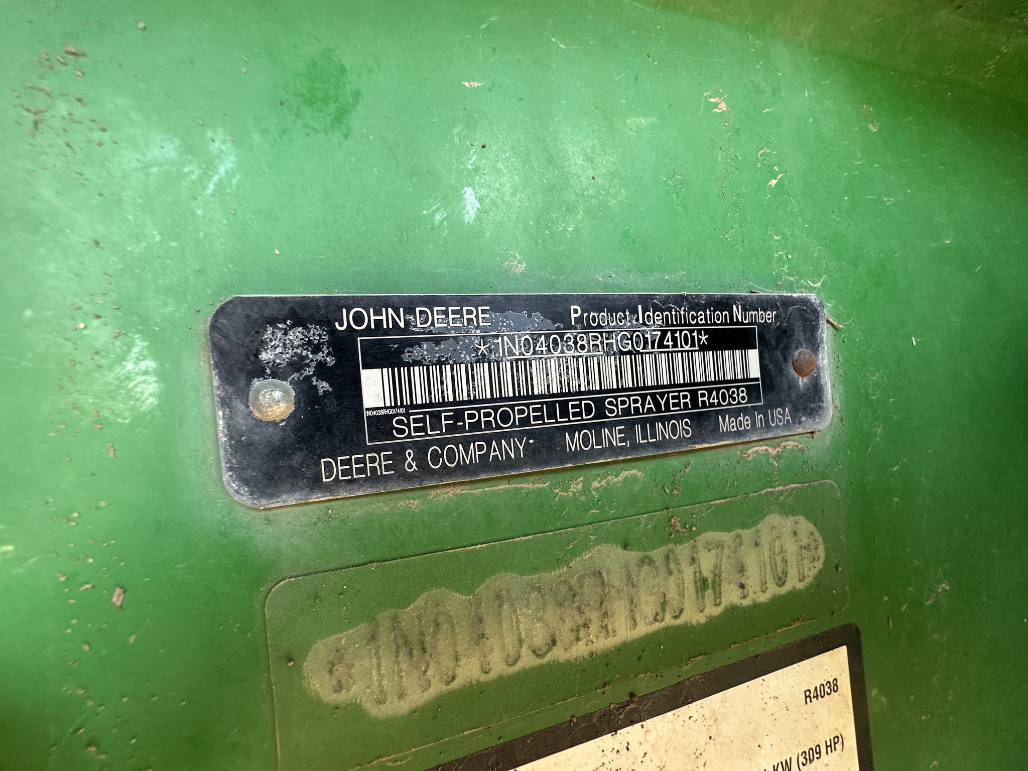 2017 John Deere R4038 Image 17