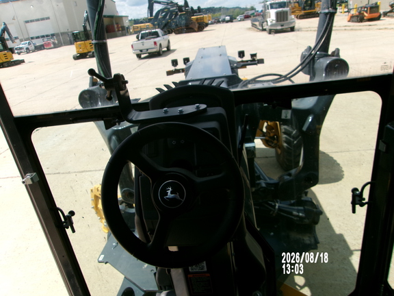 2024 John Deere 672G