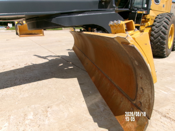 2024 John Deere 672G