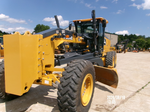 2024 John Deere 672G