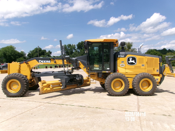 2024 John Deere 672G