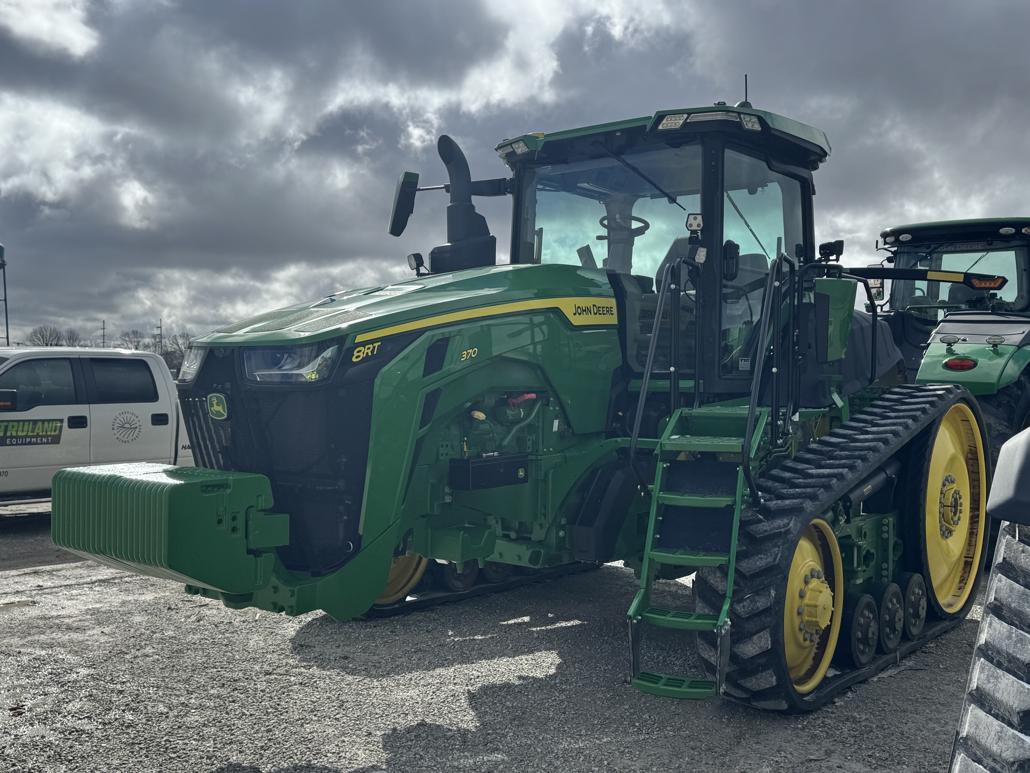 2021 John Deere 8RT 370 Image 1