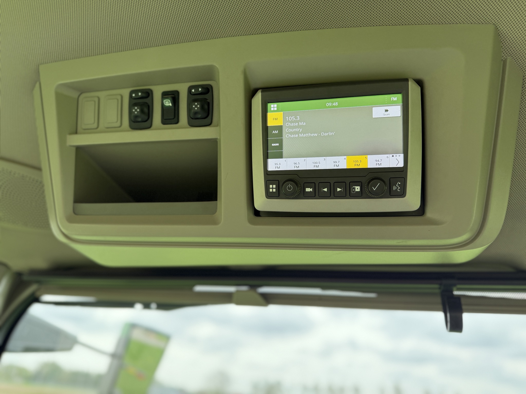 2021 John Deere 8RT 370 Image 25