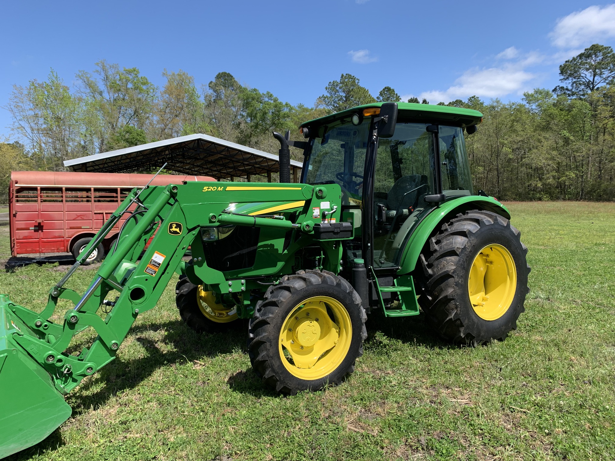 2022 John Deere 5075E Image 5