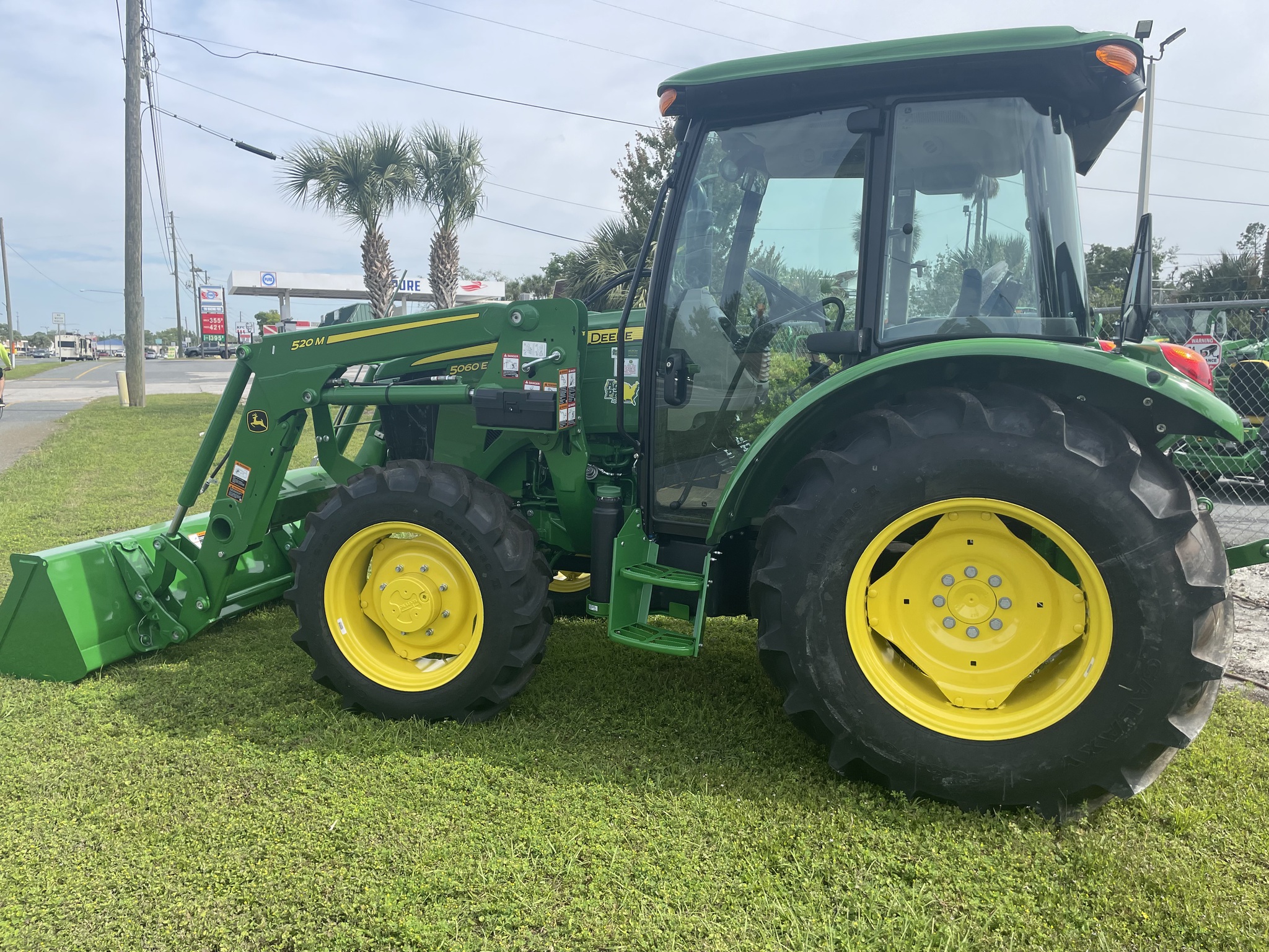 2024 John Deere 5060E Image 2