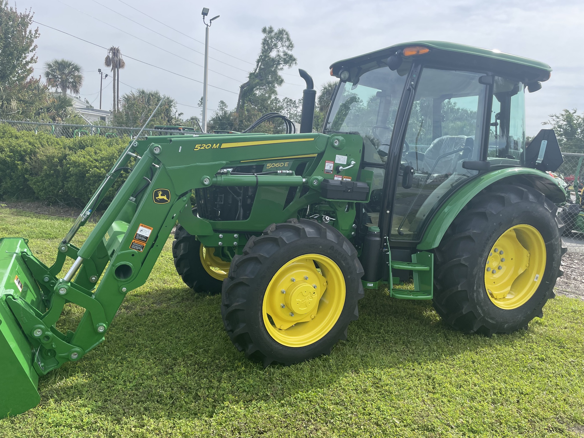 2024 John Deere 5060E Image 4
