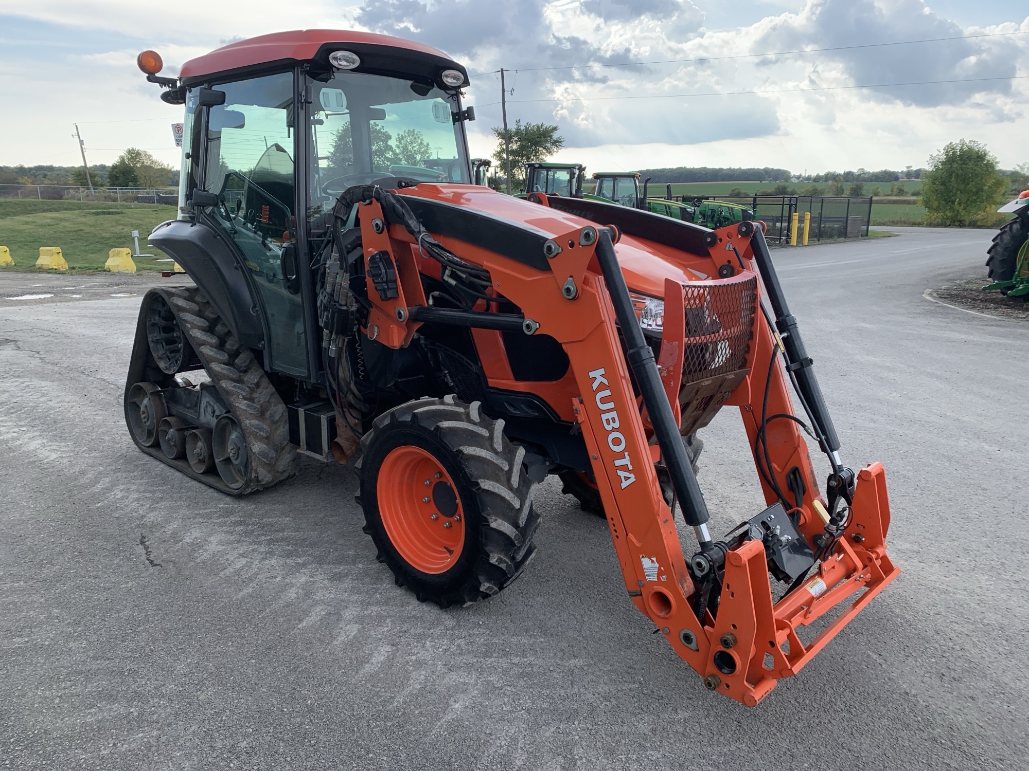 2018 Kubota M5-091 Image 9