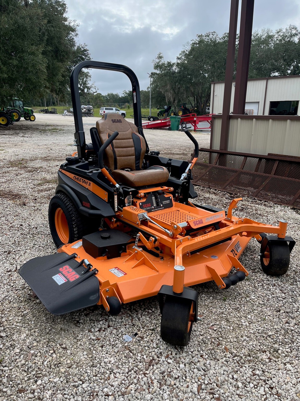 2022 Scag SCZII72V-37BVEFI Image 2