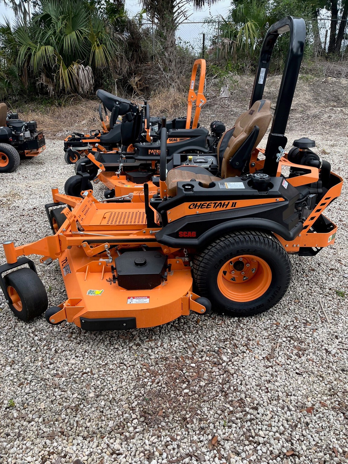 2022 Scag SCZII72V-37BVEFI Image 5