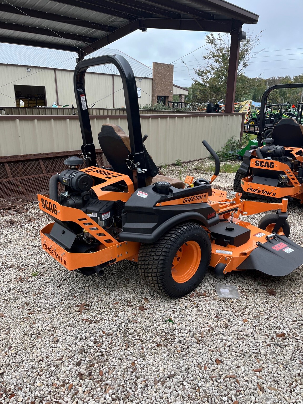 2022 Scag SCZII72V-37BVEFI Image 3