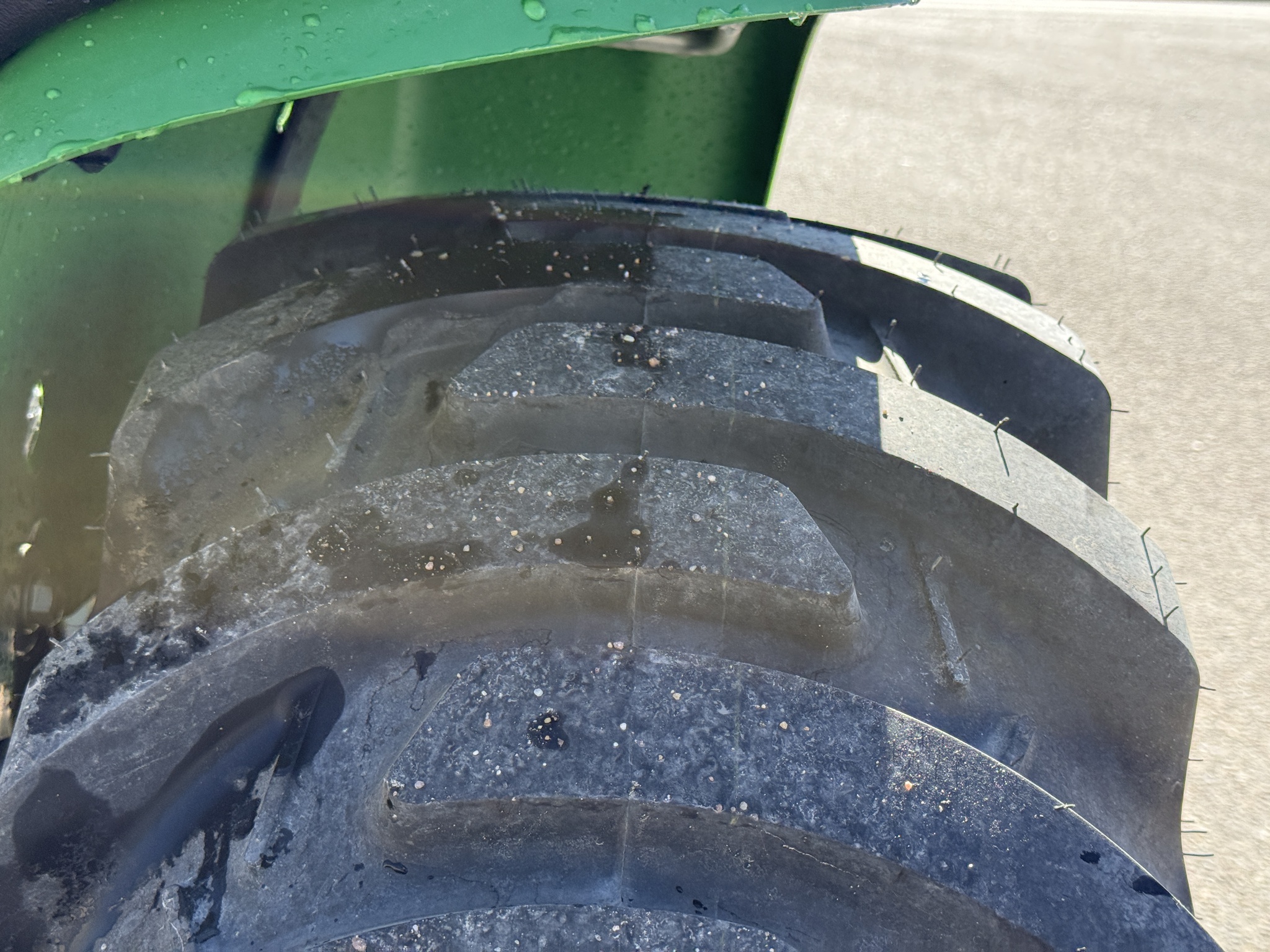 2023 John Deere 3038E Image 22