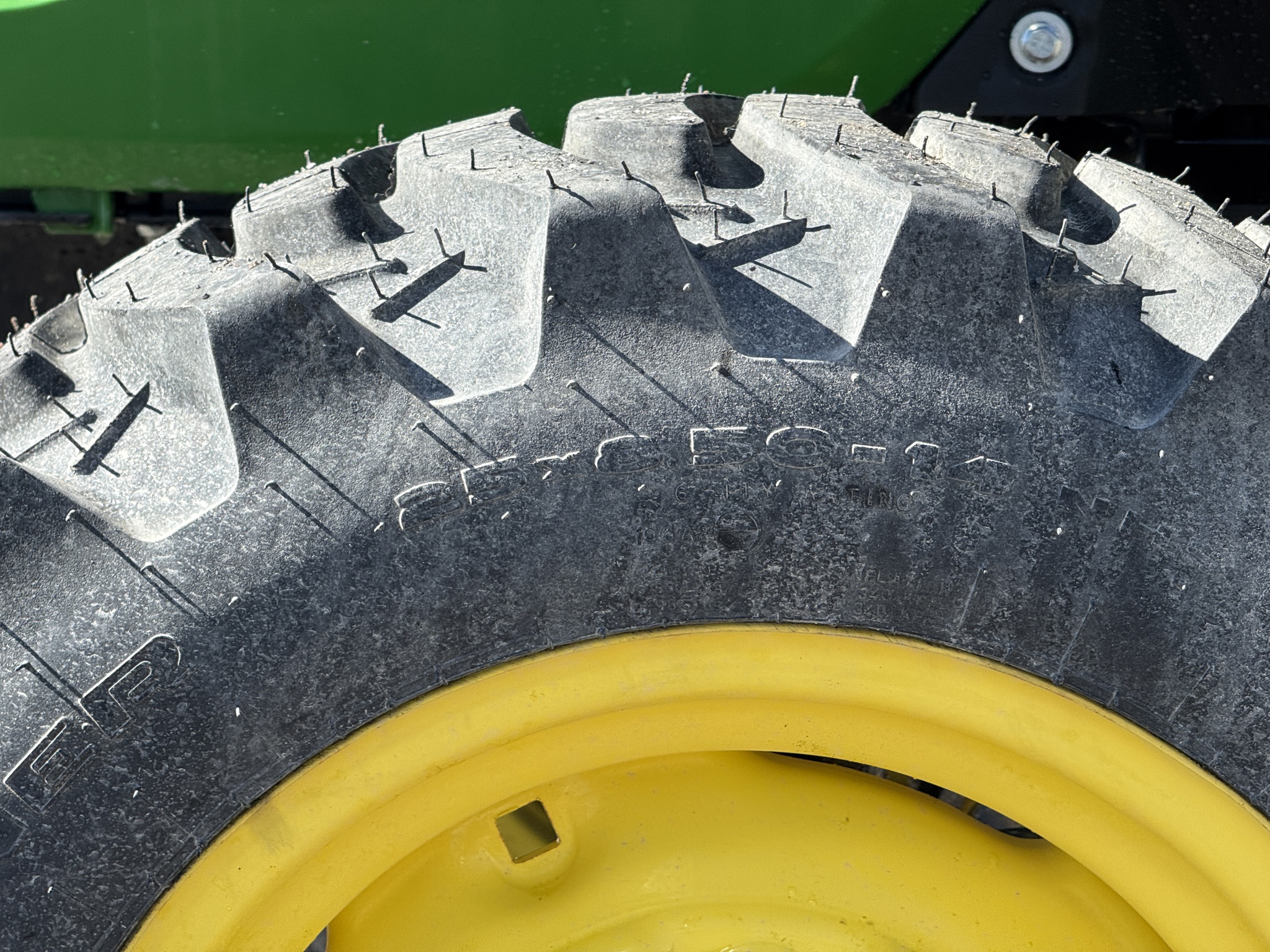 2023 John Deere 3038E Image 29