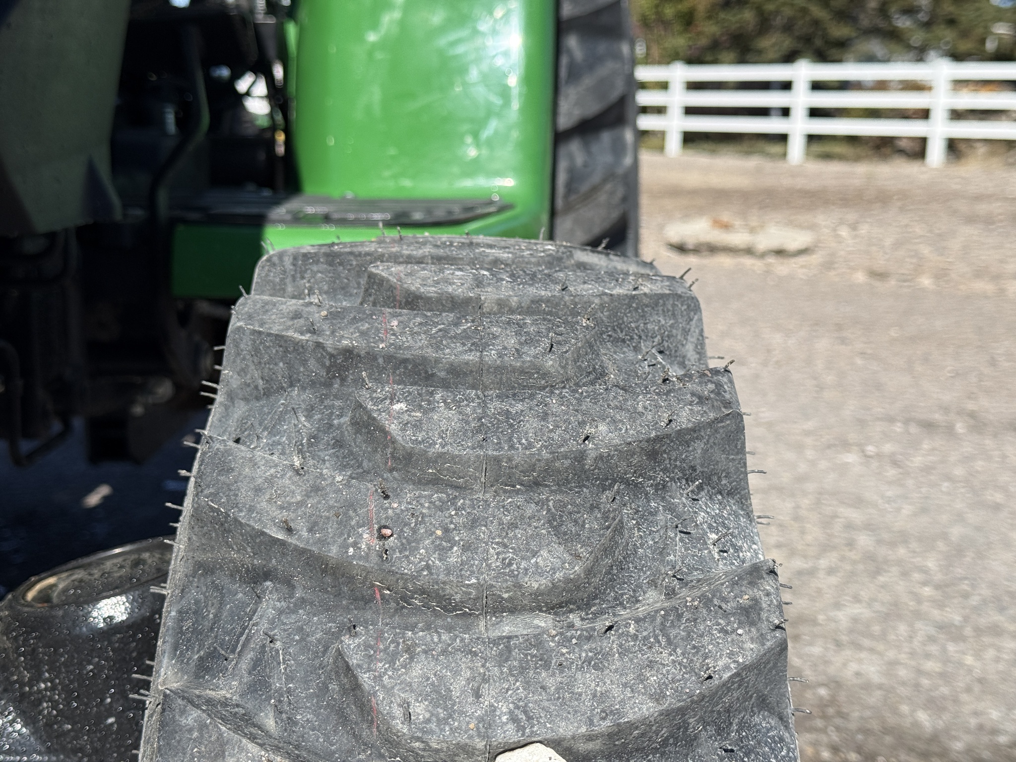 2023 John Deere 3038E Image 28