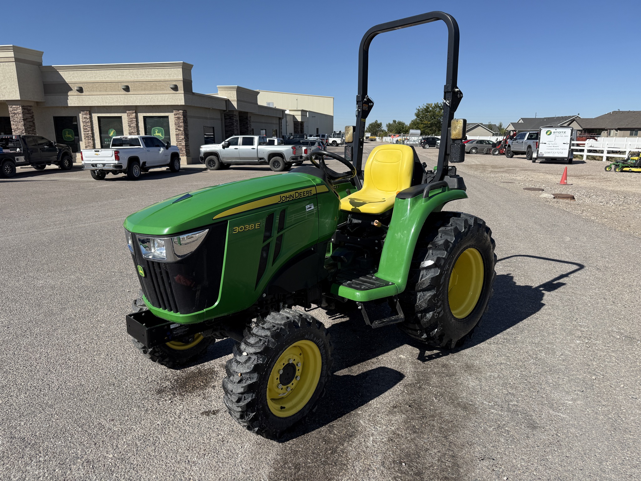 2023 John Deere 3038E Image 1