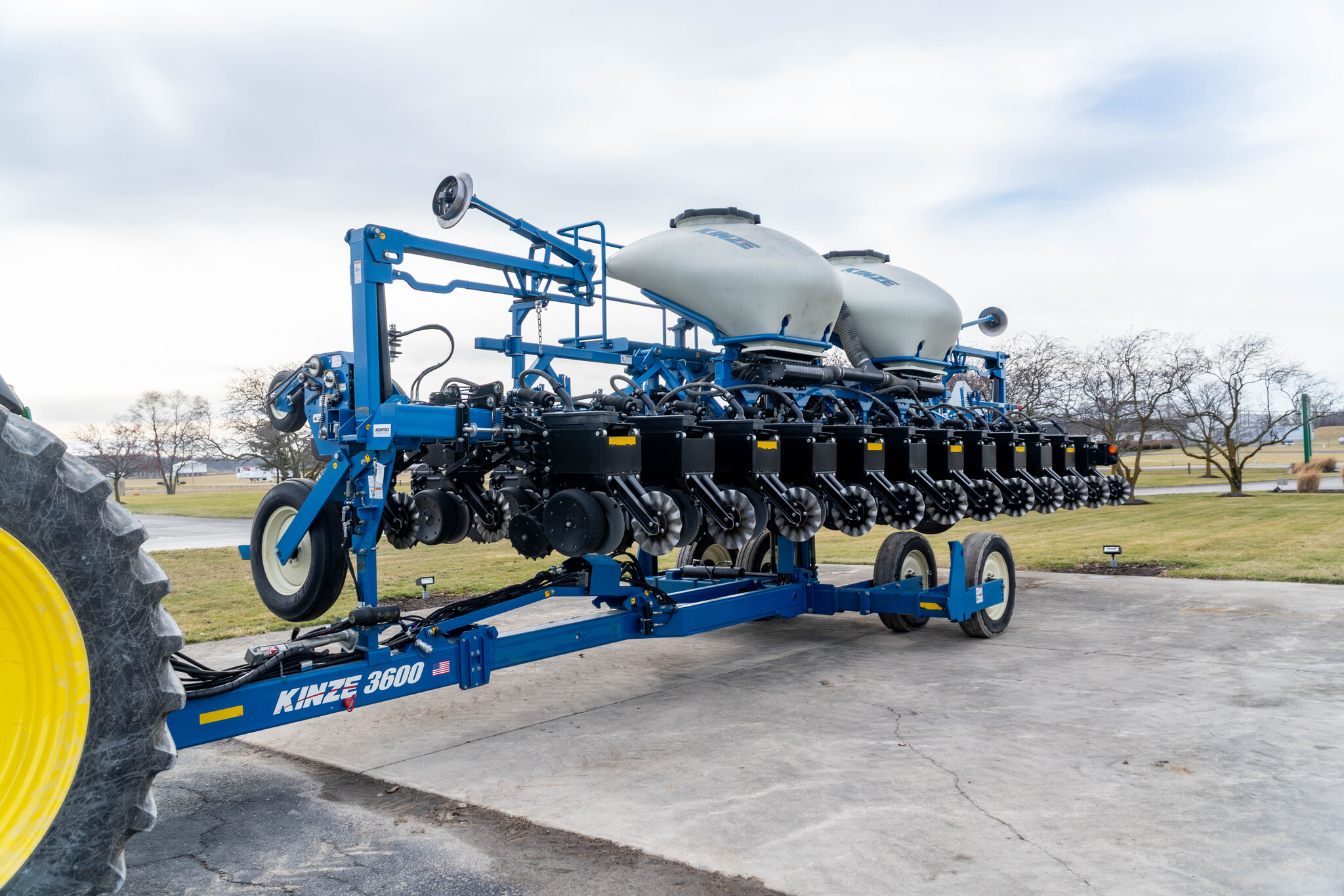 Used 2019 Kinze 3600 Planters: Drawn at Koenig Equipment in Anna, OH - PhotoXL0