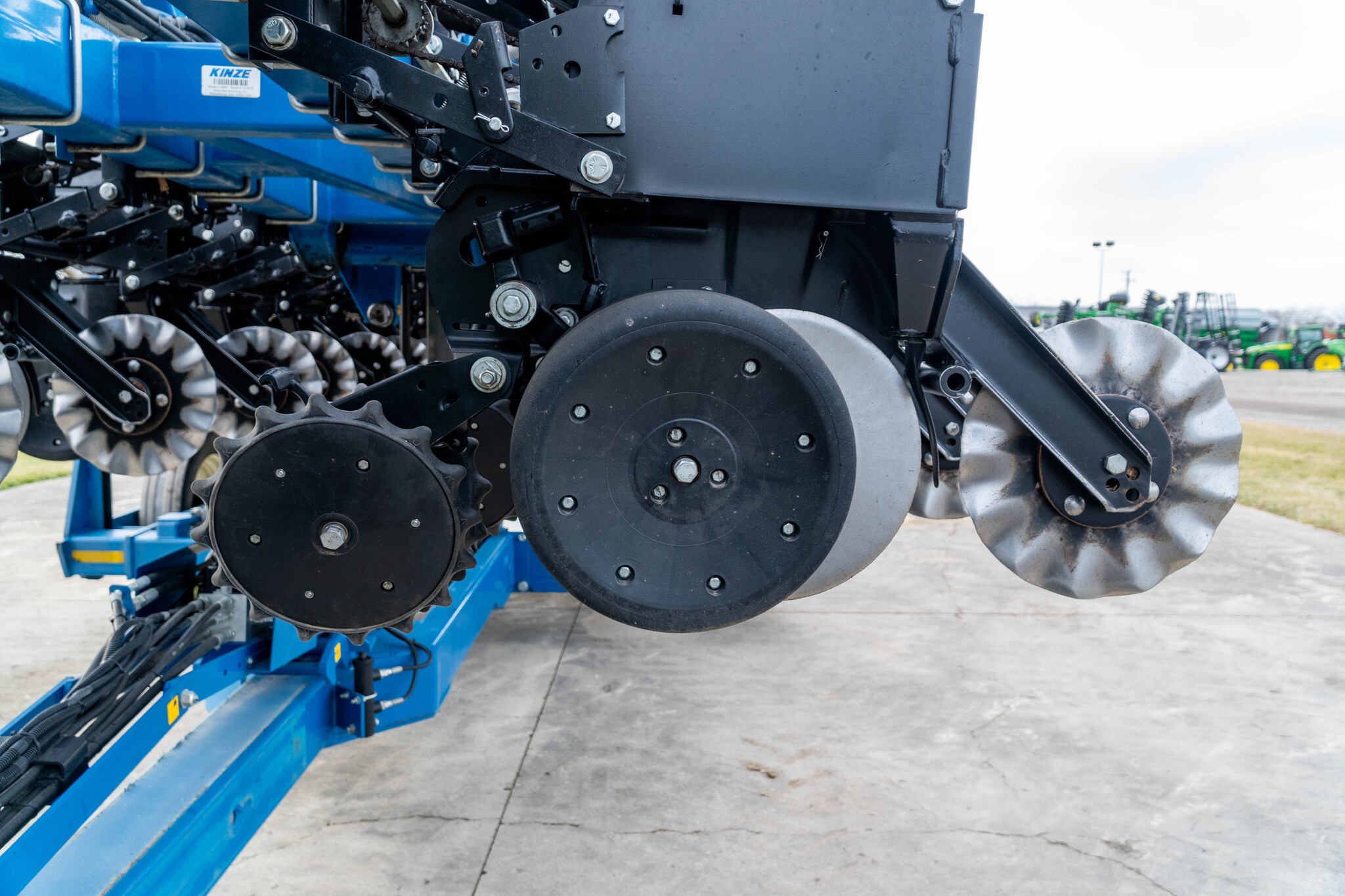 Used 2019 Kinze 3600 Planters: Drawn at Koenig Equipment in Anna, OH - PhotoXL12