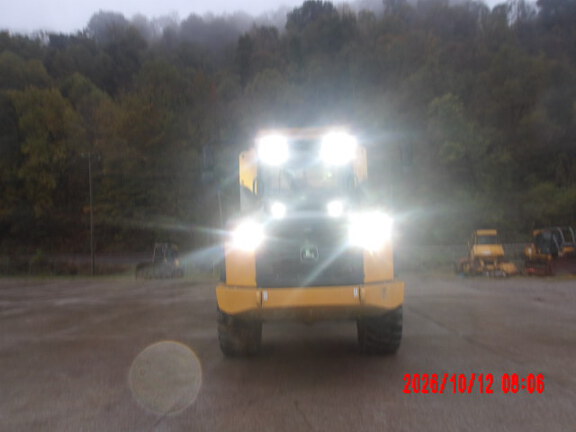 2024 John Deere 260 P