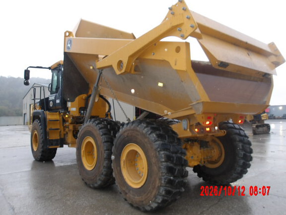 2024 John Deere 260 P
