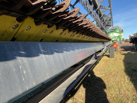 Used 2019 John Deere 740FD Combine Platforms at Horizon Ag & Turf in Westlock, AB - Photo11