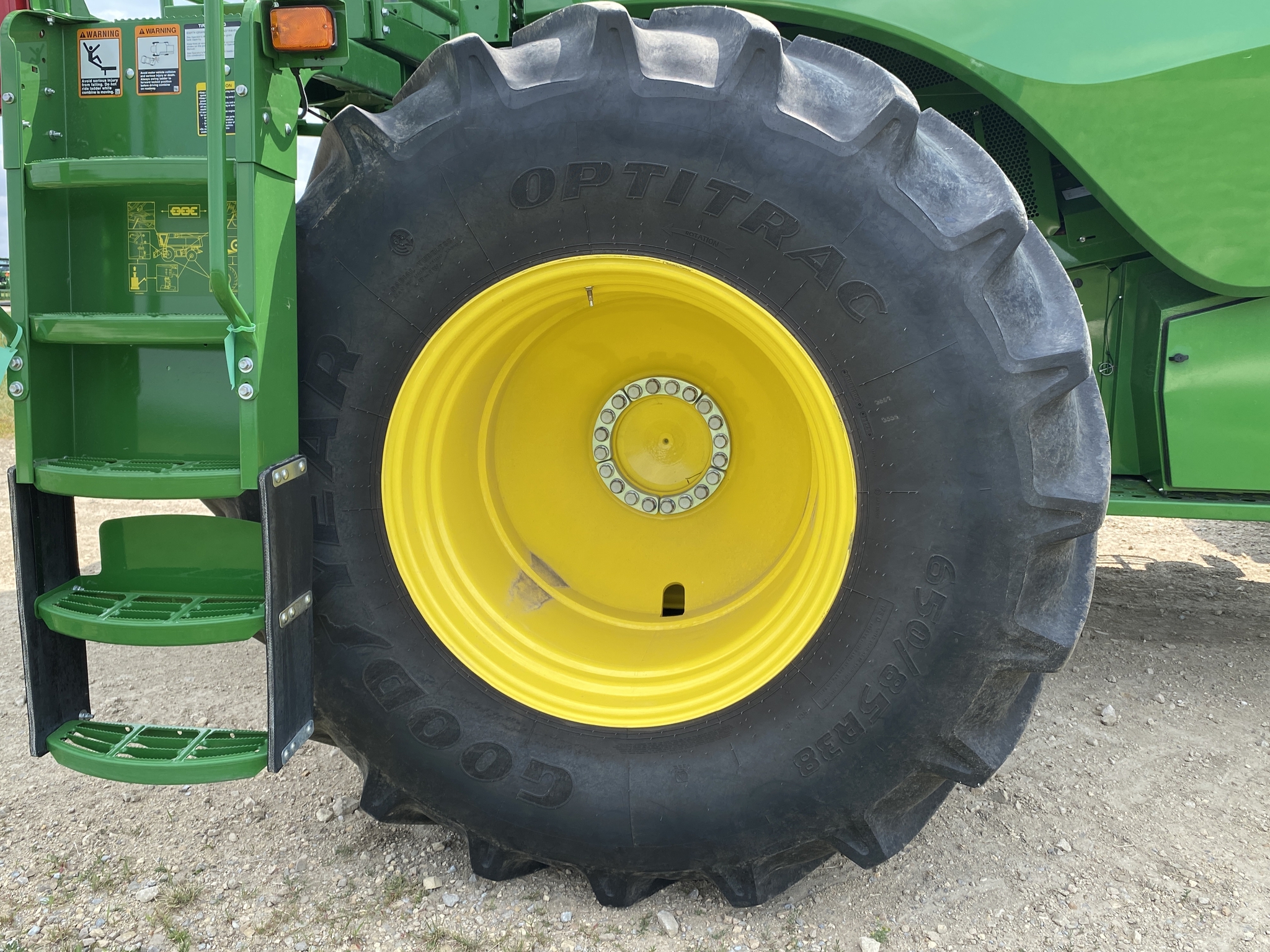 2024 John Deere S790 Image 20