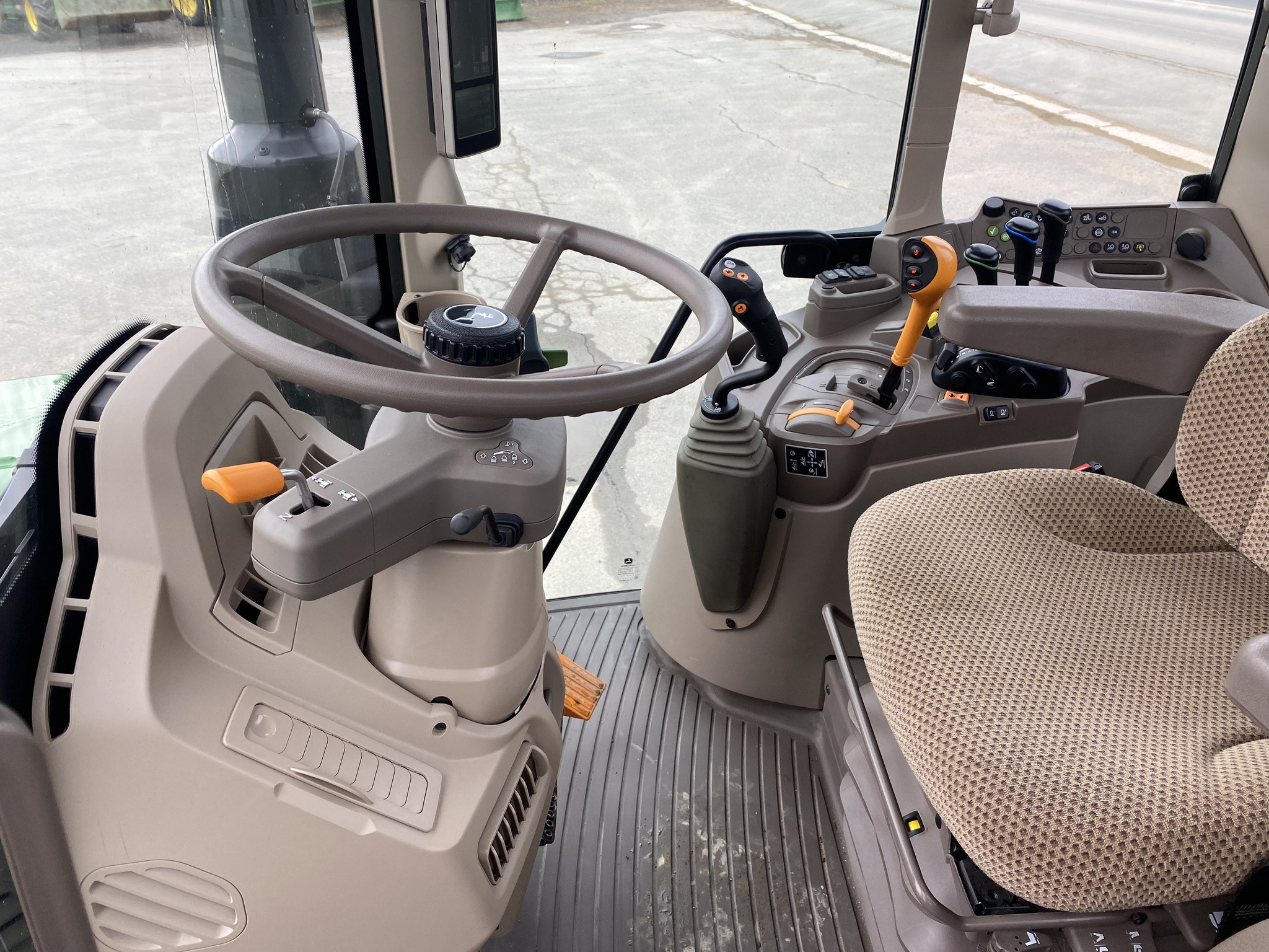 2024 John Deere 6120M Image 10