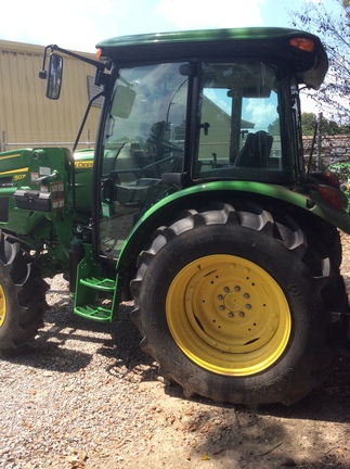 2024 John Deere 5075E Photo 5