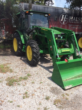 2024 John Deere 5075E Photo 2