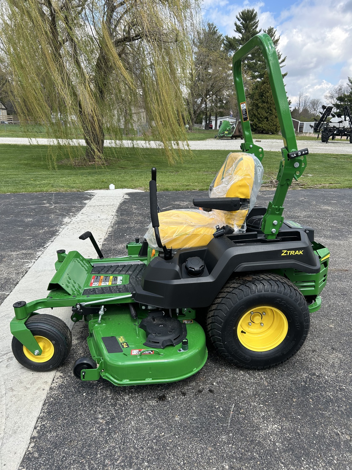 2025 John Deere Z530M Image 1