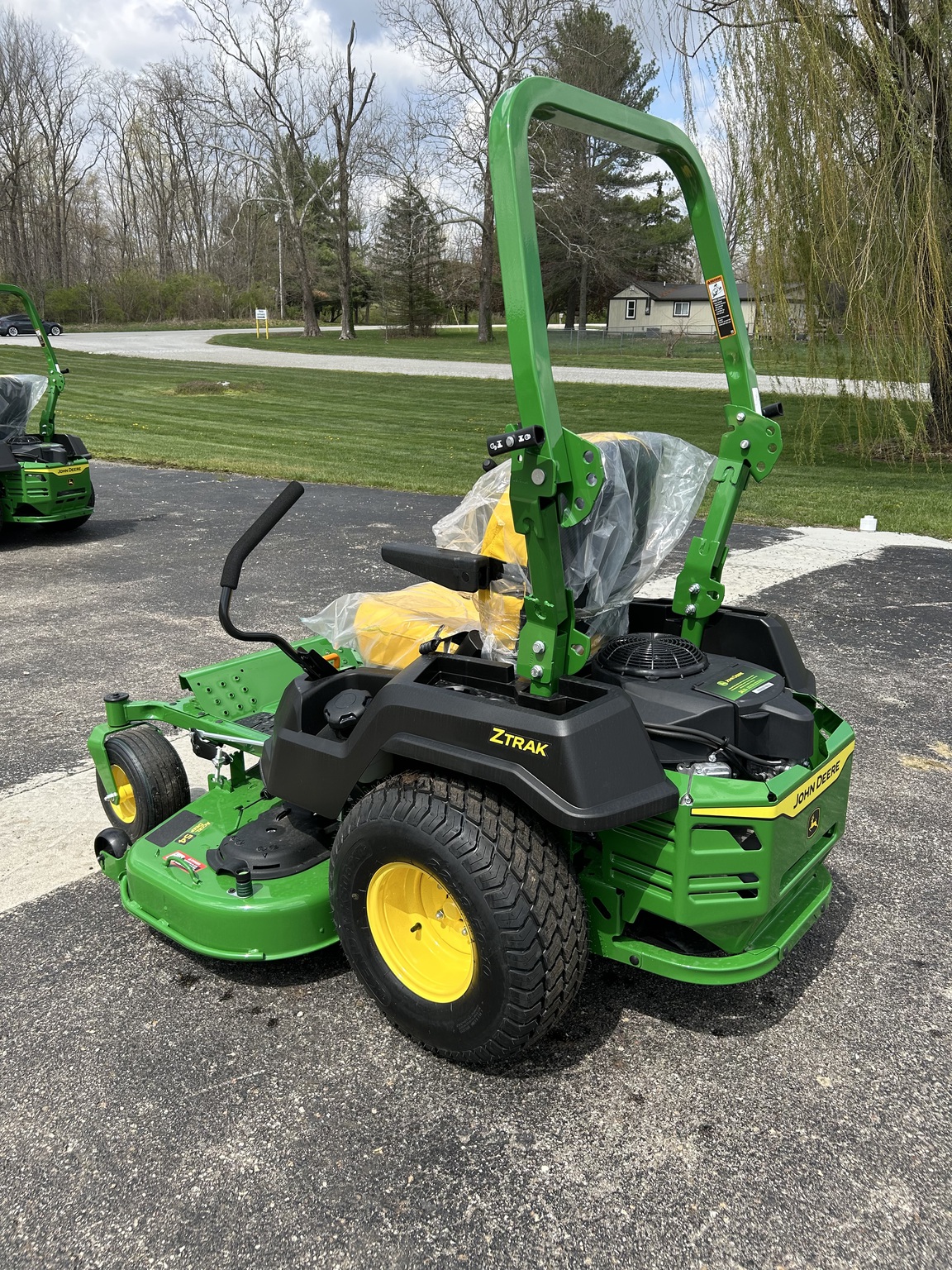 2025 John Deere Z530M Image 4