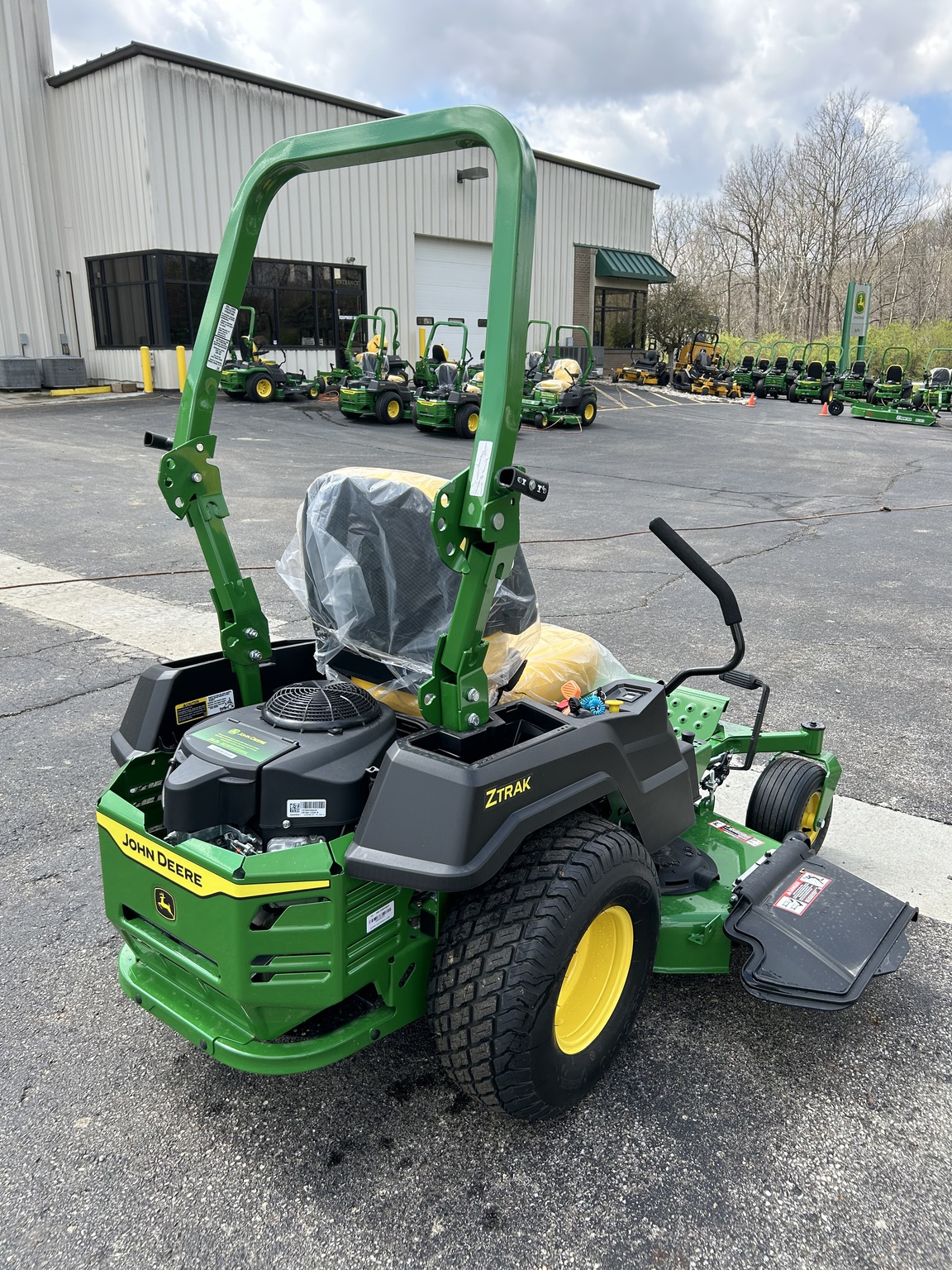 2025 John Deere Z530M Image 6