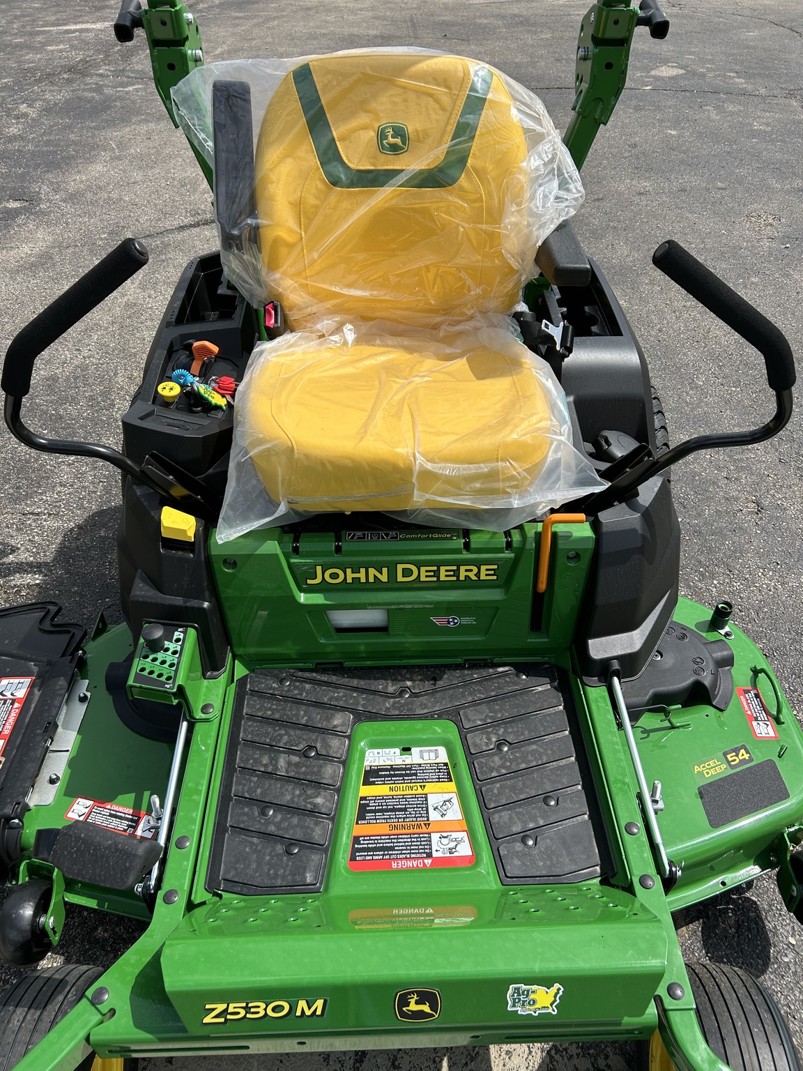 2025 John Deere Z530M Image 9