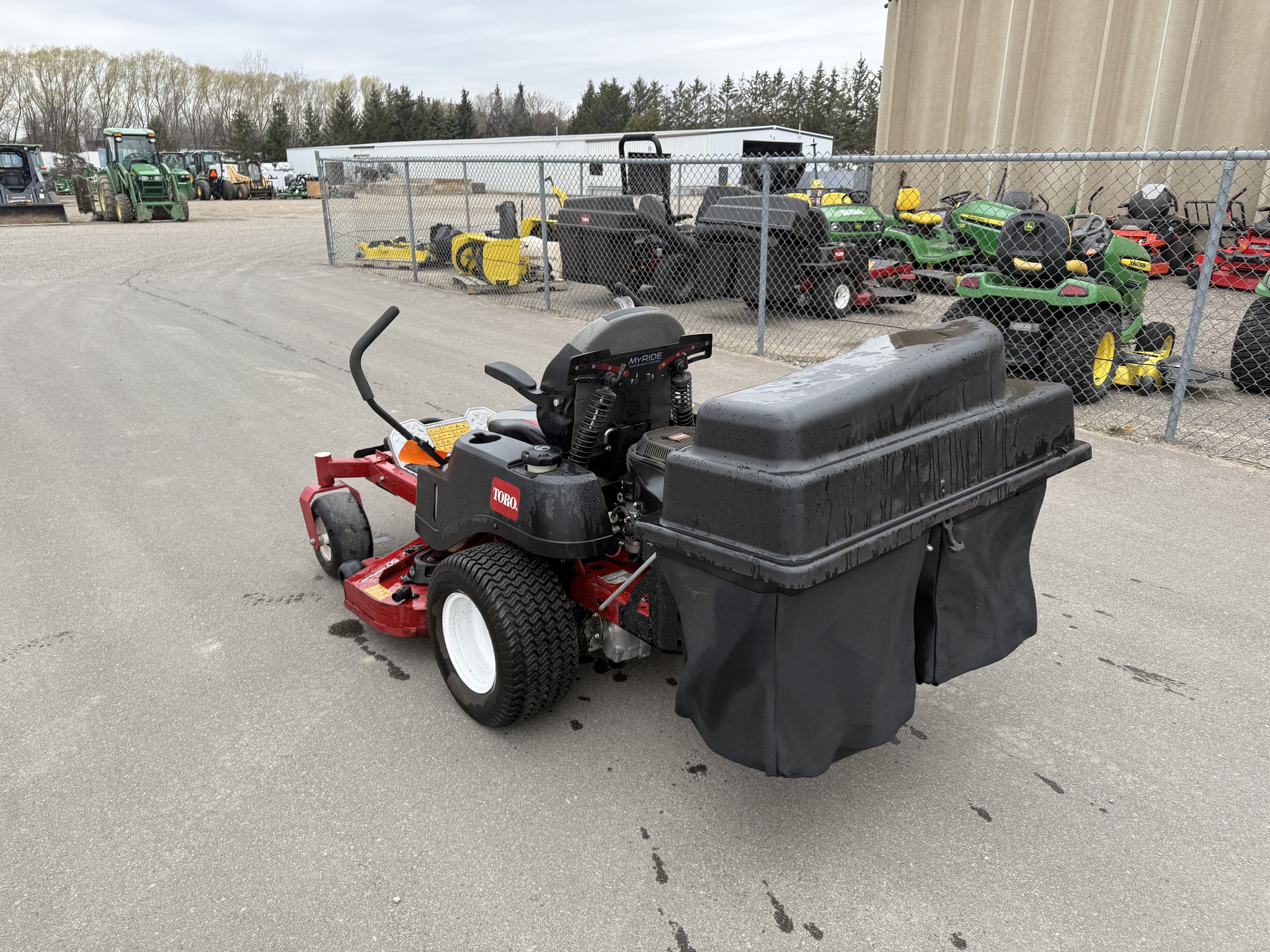 2019 Toro 74768 - Minnesota Equipment