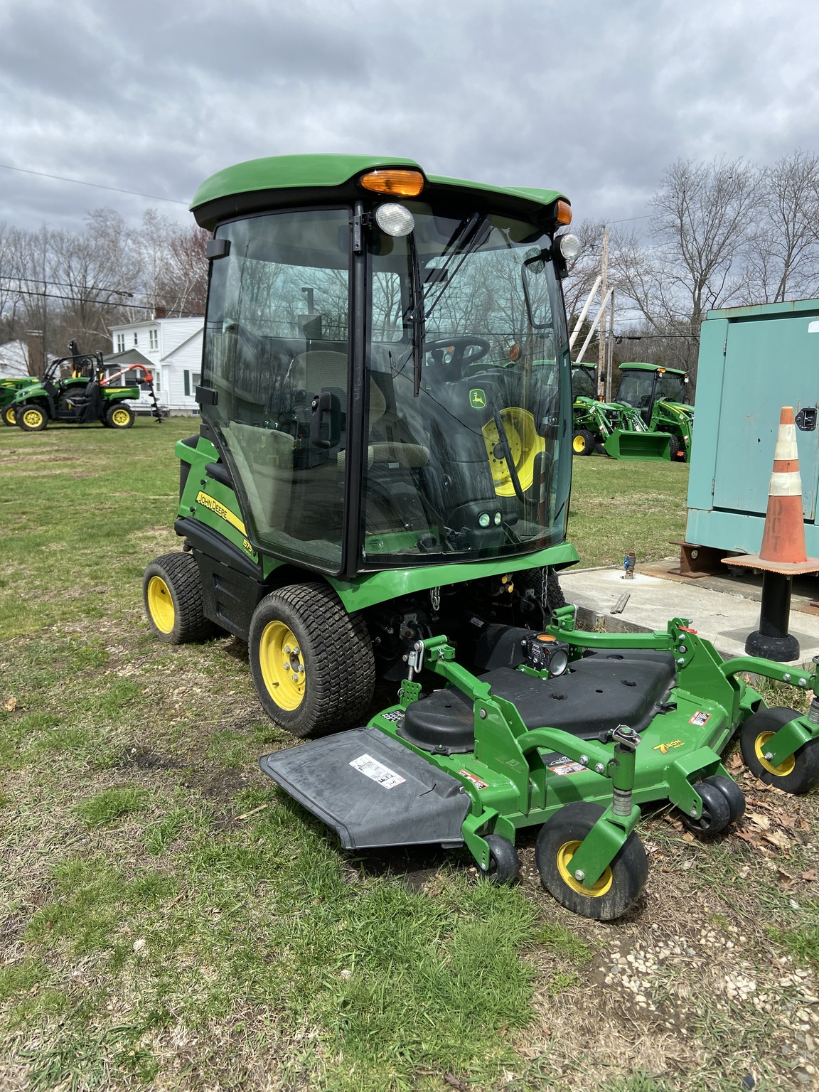 2021 John Deere 1575 Image 2