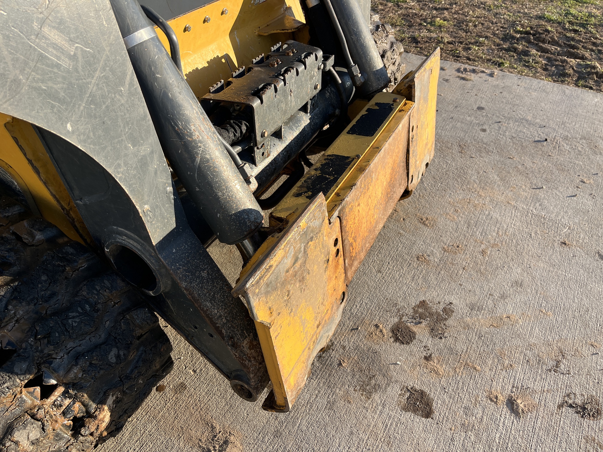  2019 John Deere 331G at Heritage Tractor in Rogersville, MO