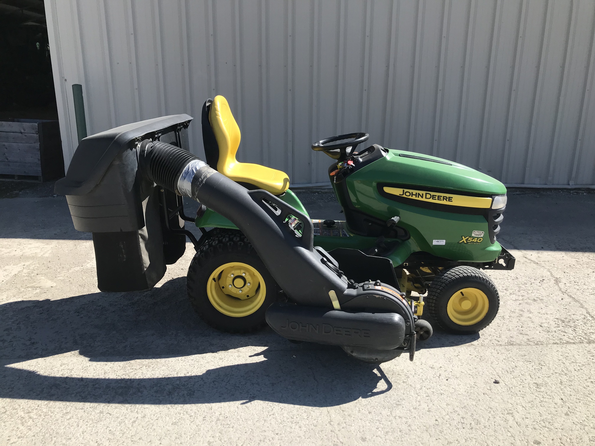 2013 John Deere X540 Image 2