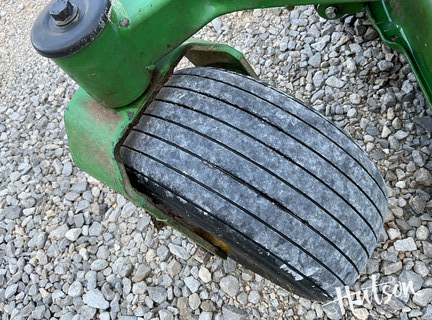 Photo of 2023 John Deere Z515E