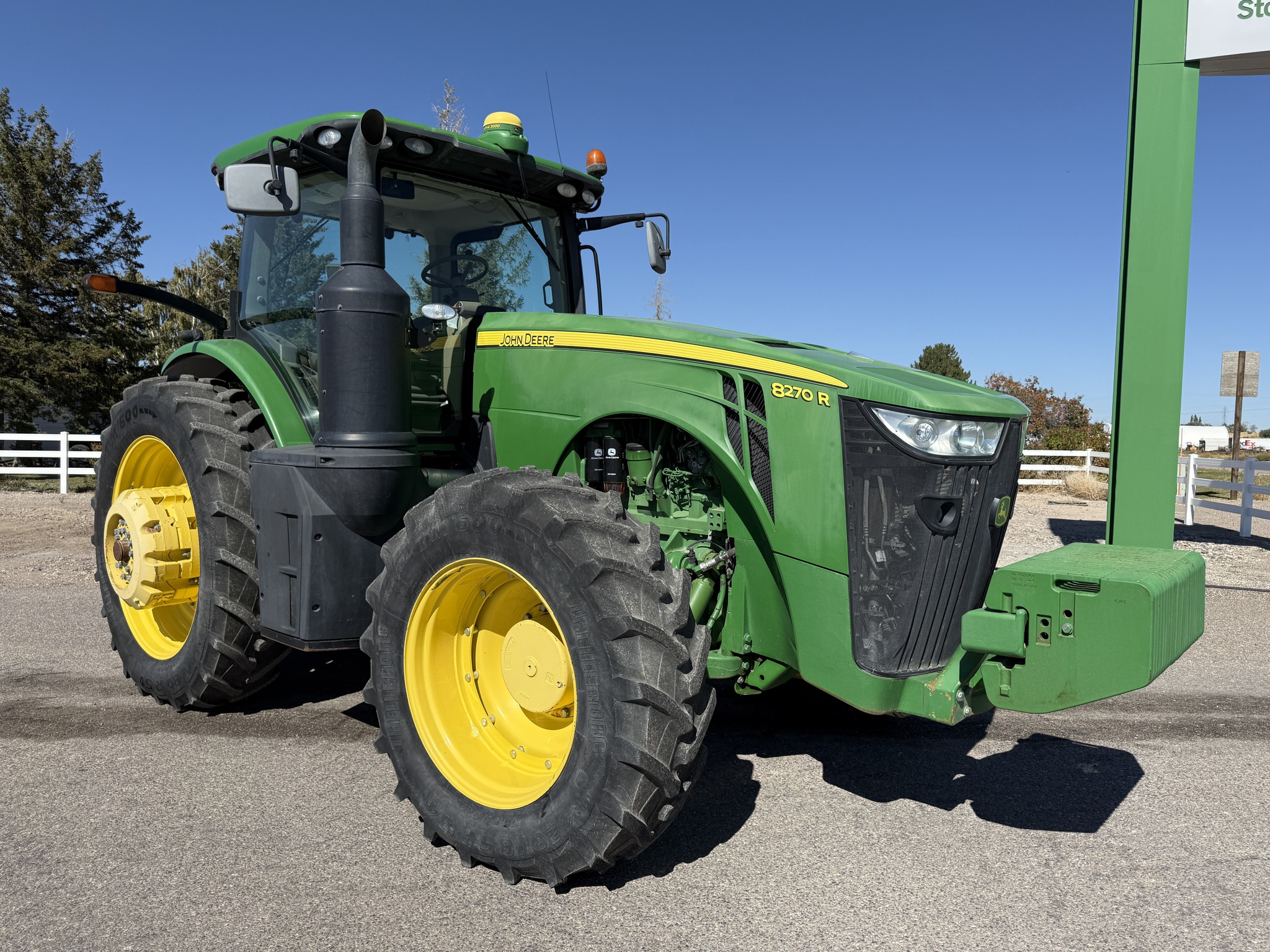 2014 John Deere 8270R Image 7