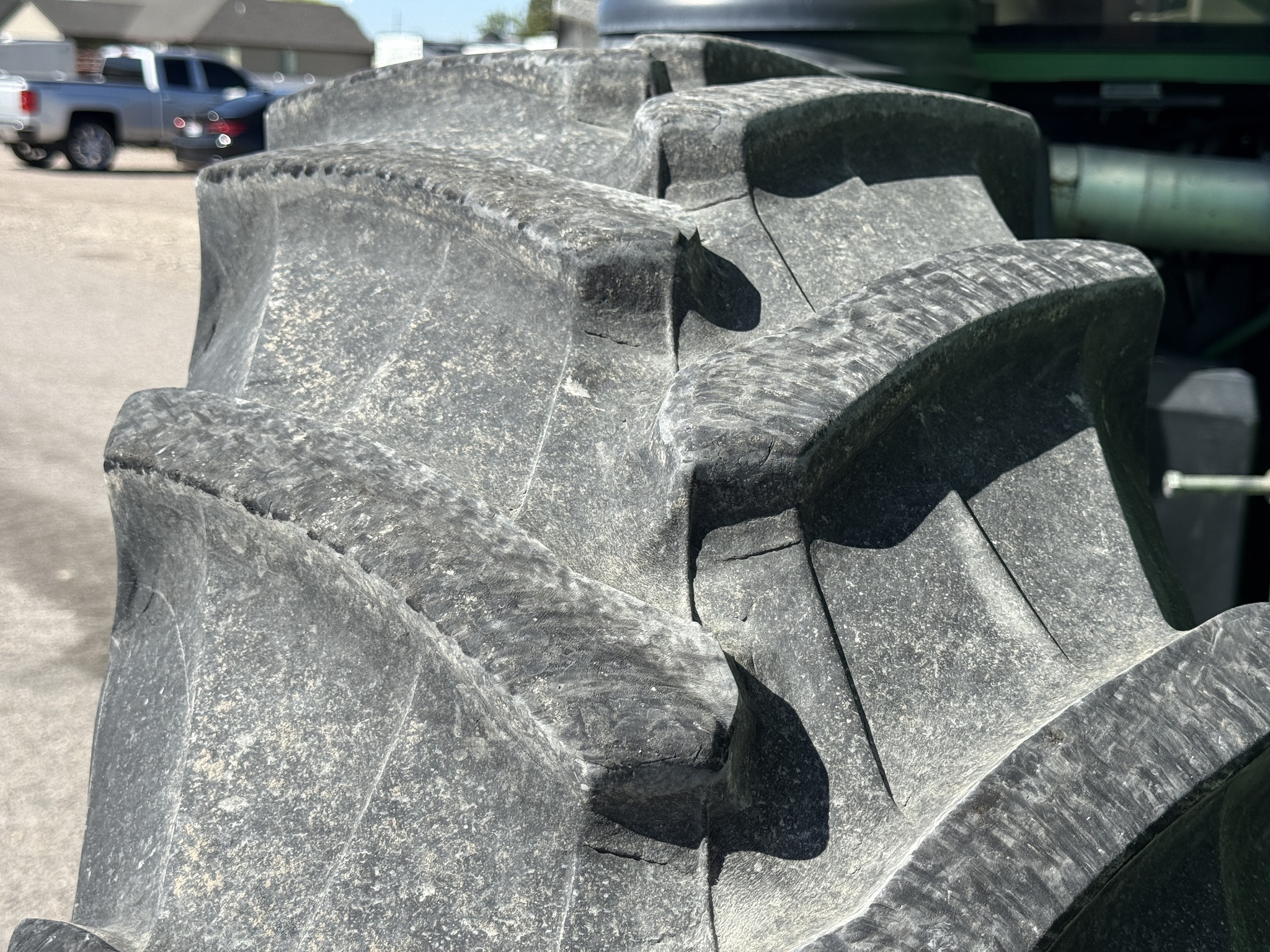 2014 John Deere 8270R Image 41